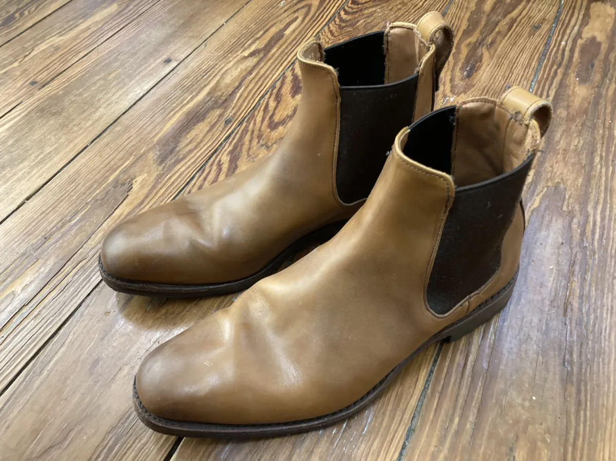 Allen Edmonds Liverpool Leather Chelsea Boots 9.5 D Walnut
