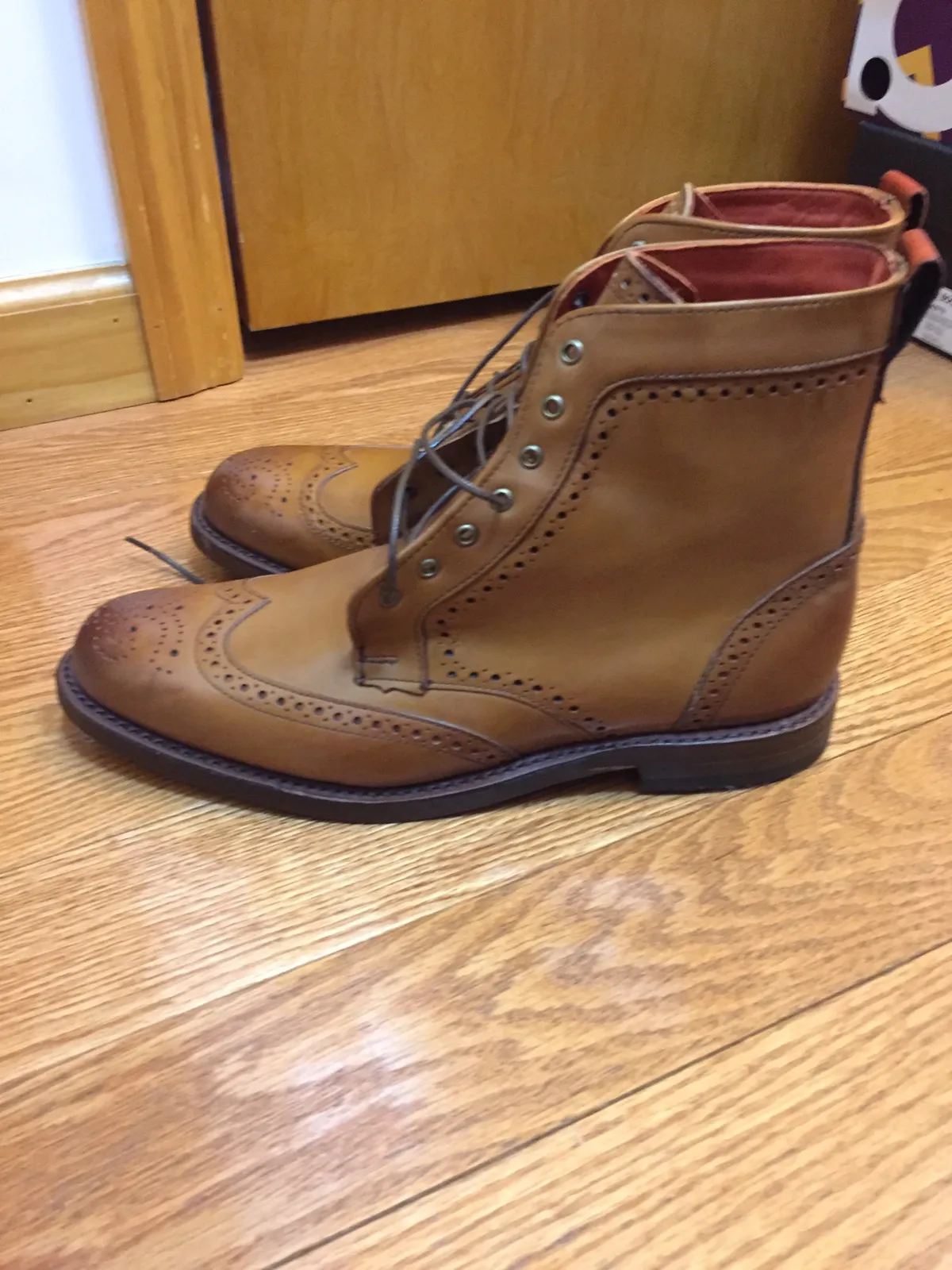 Dalton wingtip Boots