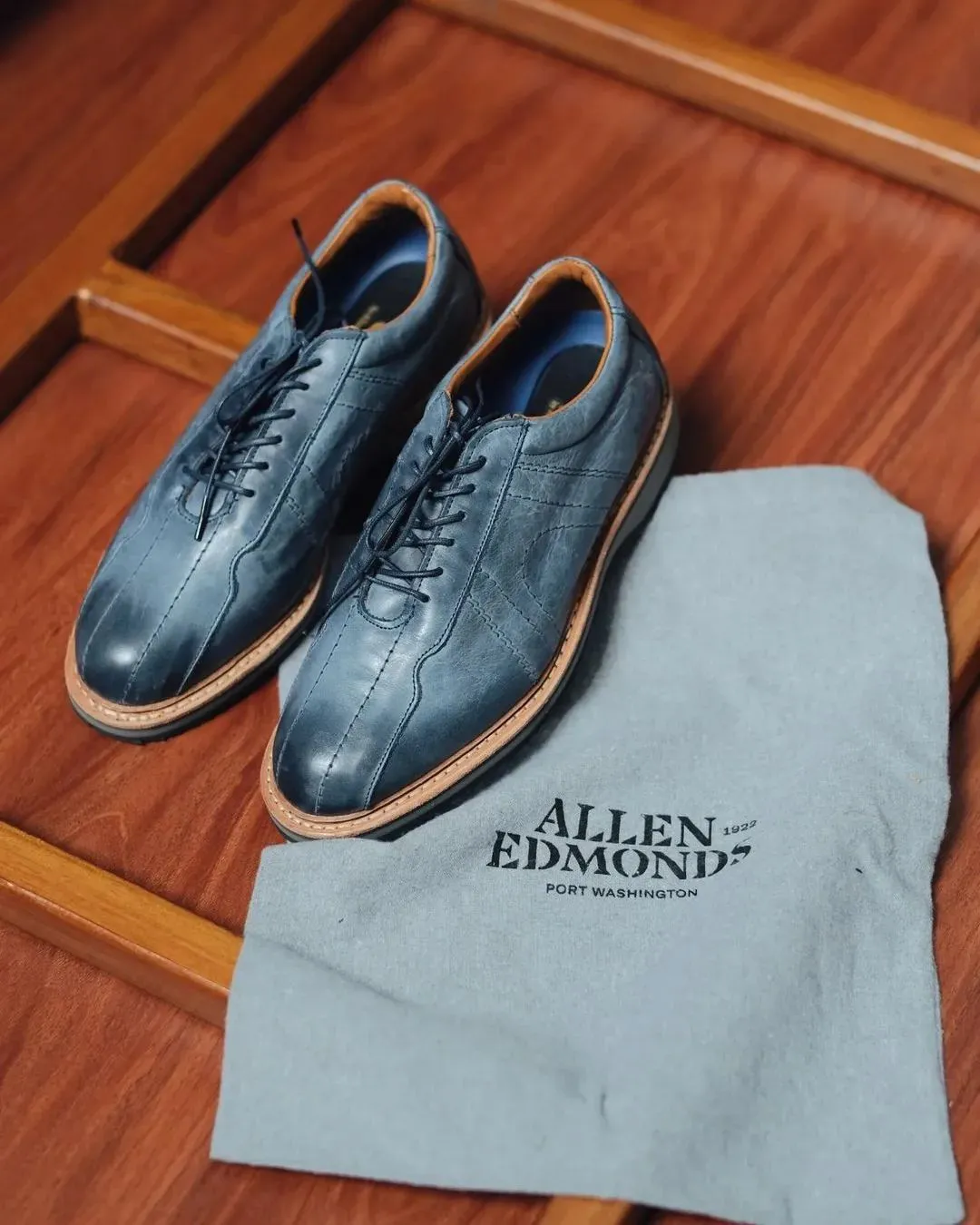 Allen Edmonds Voyager Walking Shoes Original