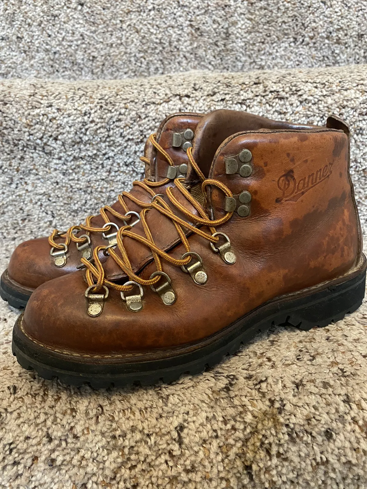 Vintage Danner Mountain Light GRTX/Vibram