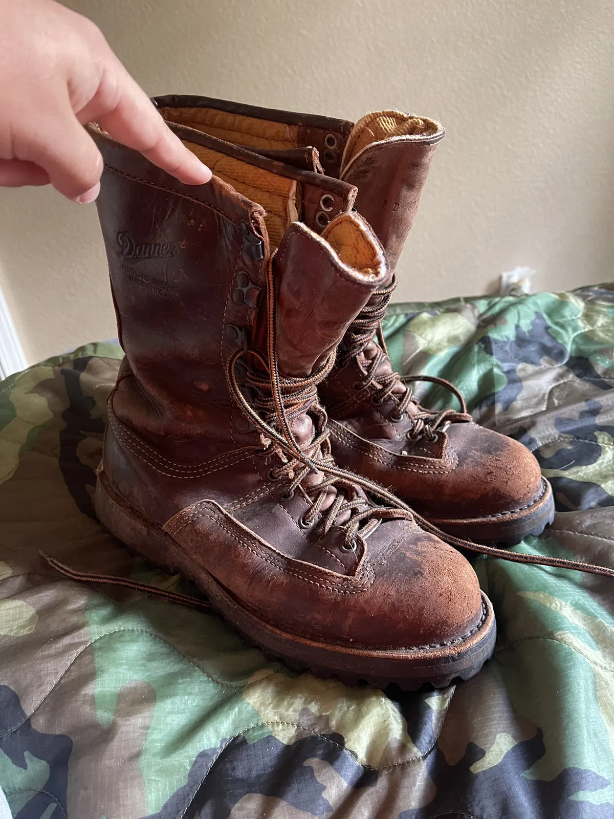 Vtg Danner Insulated Canadian 600g Gore-Tex Boots Size 9 D
