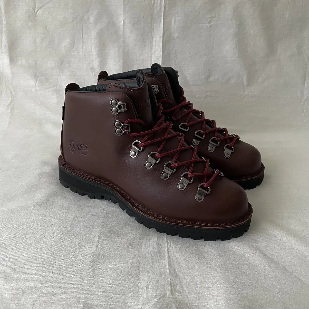 Danner D121005 Trail Field Light Mountain Boots Goretex