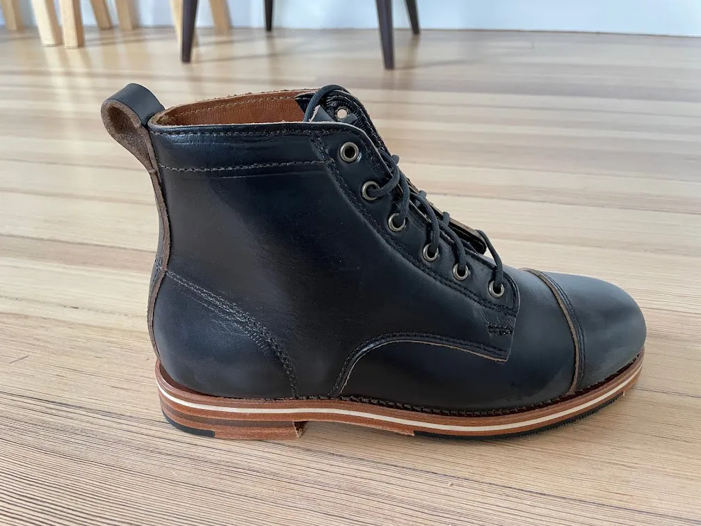 Helm Muller (Black)