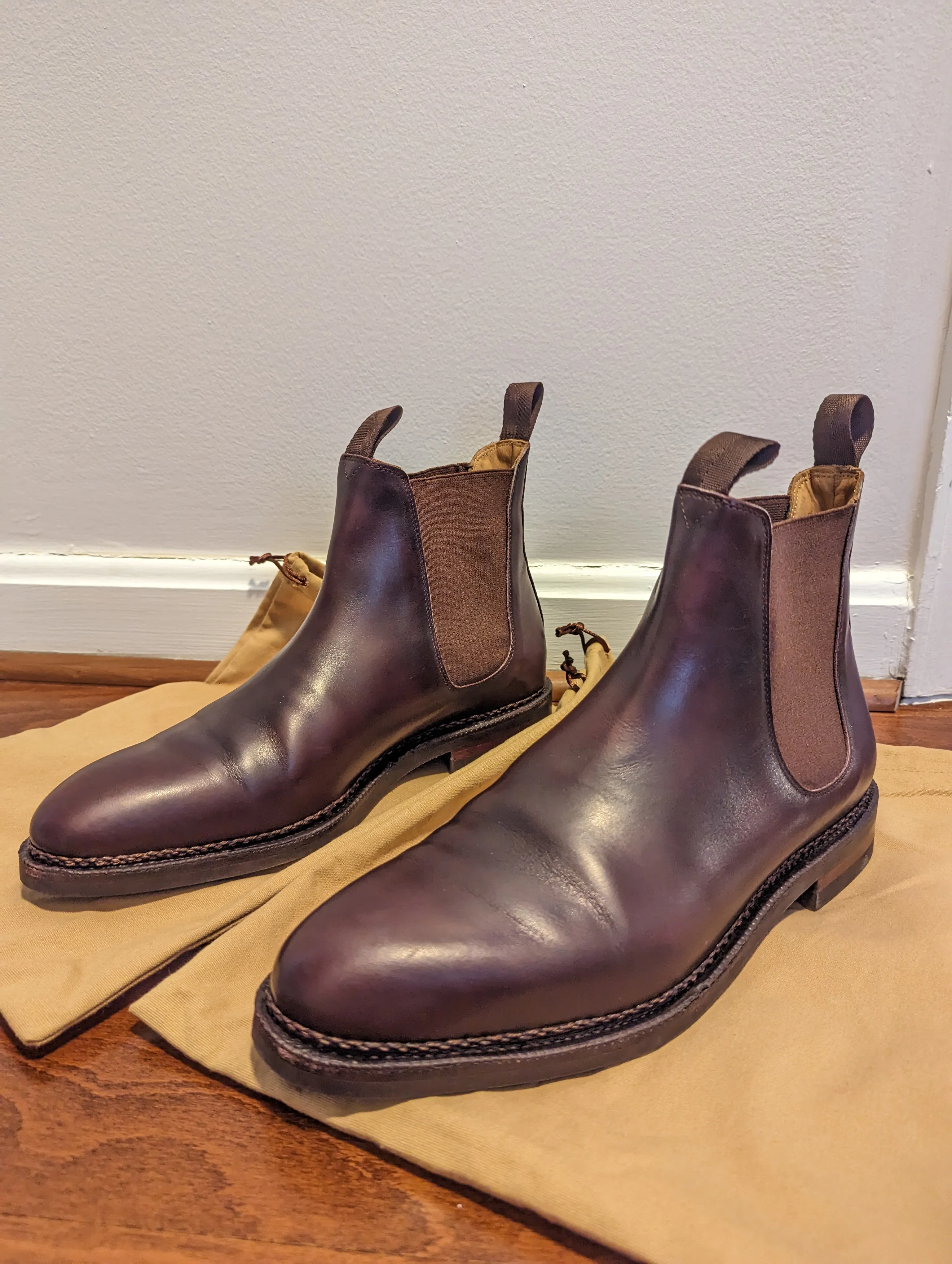 Whole Cut Chelsea Boot UK 8