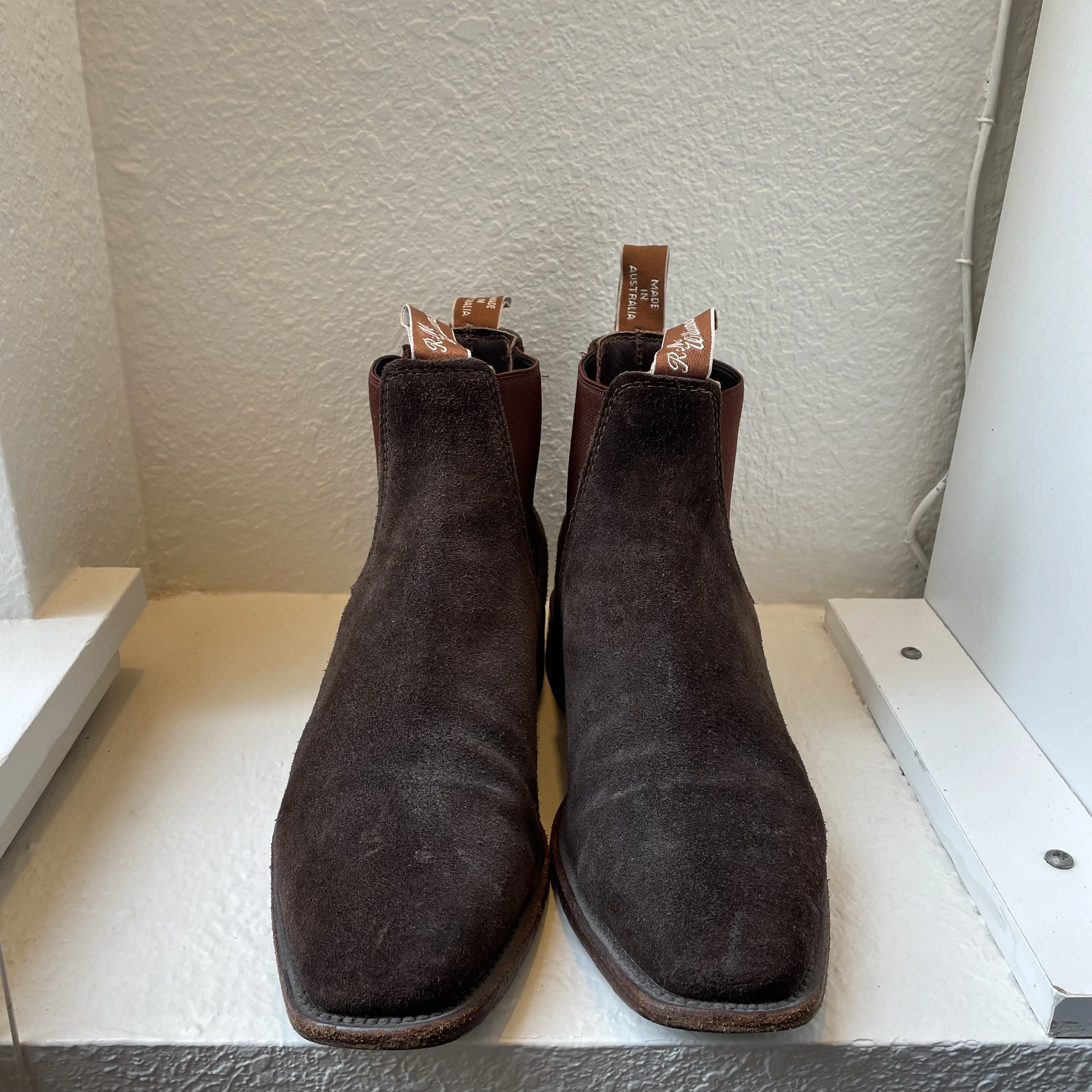 Chelsea Style Boot