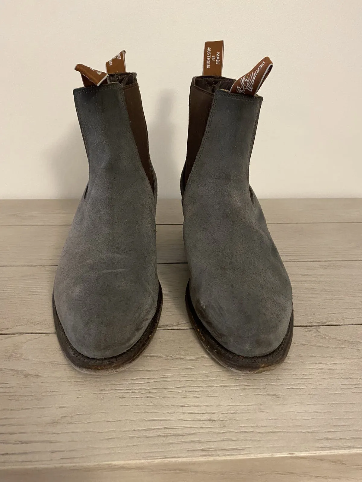 Suede Yearling Boots with Rubber Sole