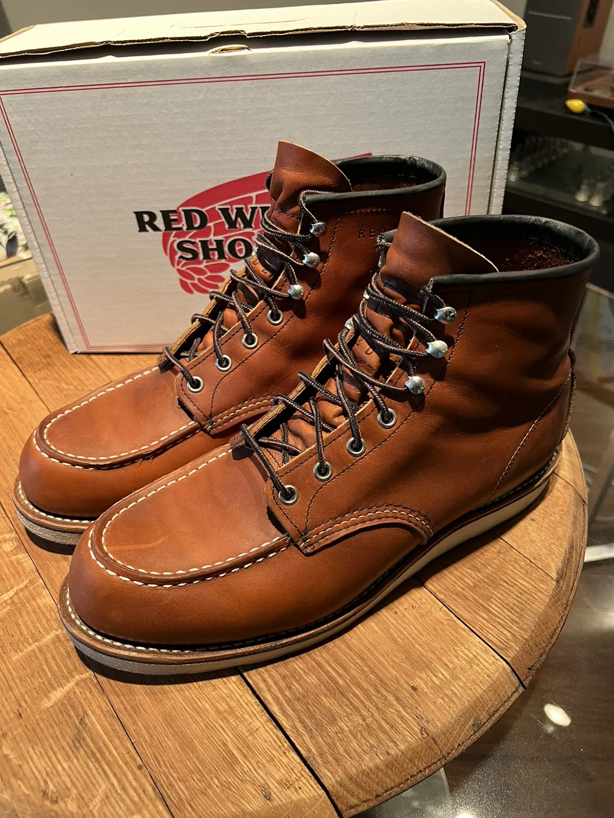 87519 Limited Edition Classic Moc Toe