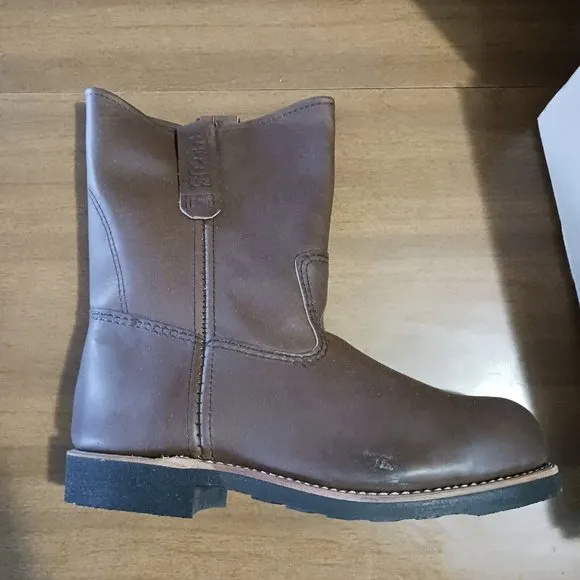Red Wing Steel Toe Boots Pull-On Size 7EEE.