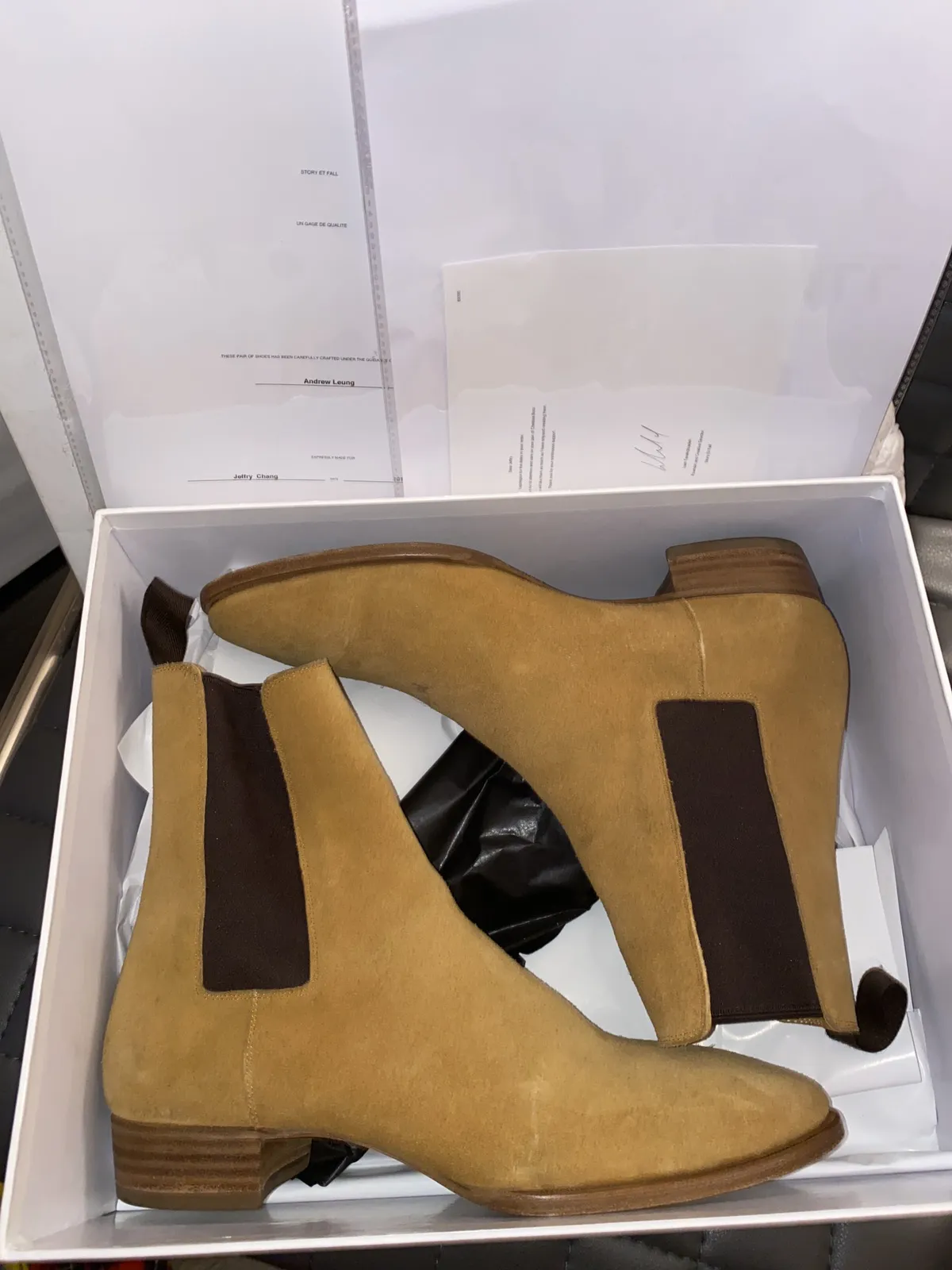 Chelsea boots