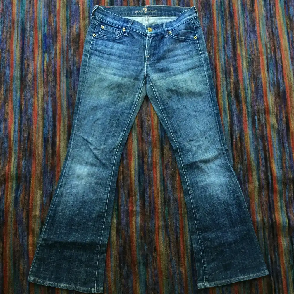 Seven mankind jeans size 27 bell bottom