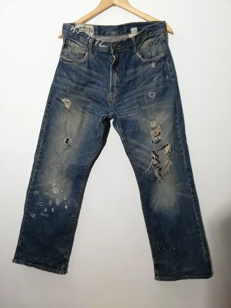 Abercrombie & Fitch Distressed Denim