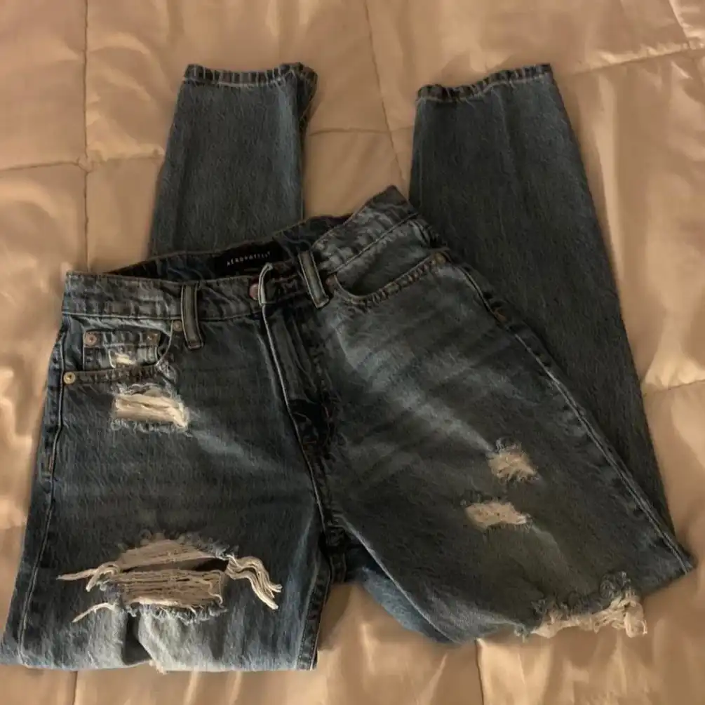 Aeropostale mom jeans