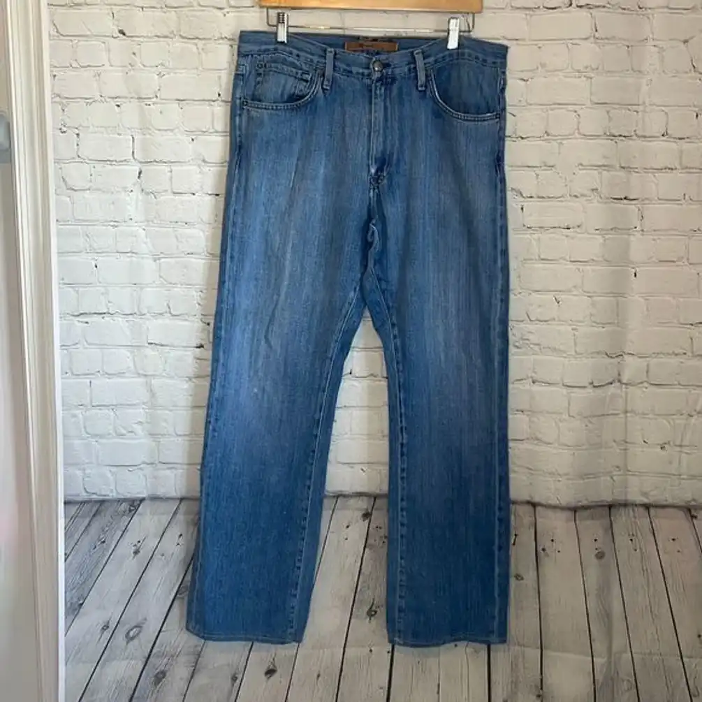 Agave Men’s Light Wash Waterman Classic Straight Jeans size