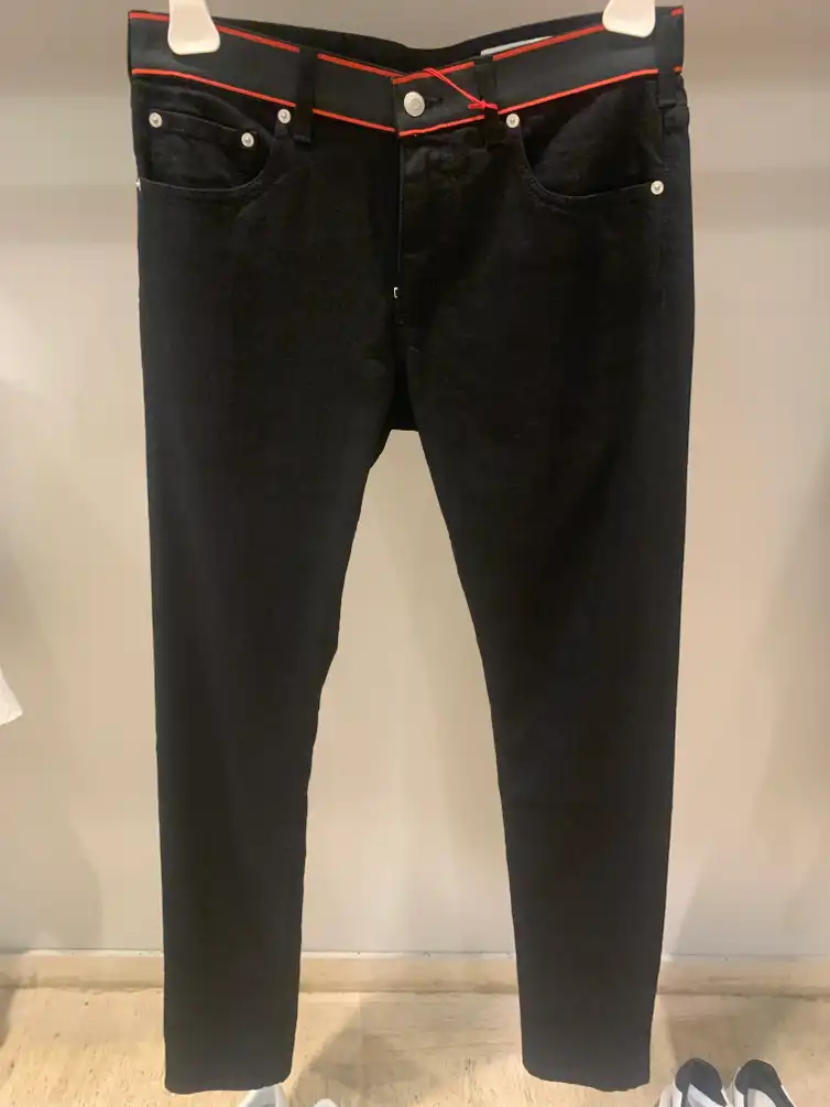 Slim-Fit Jeans