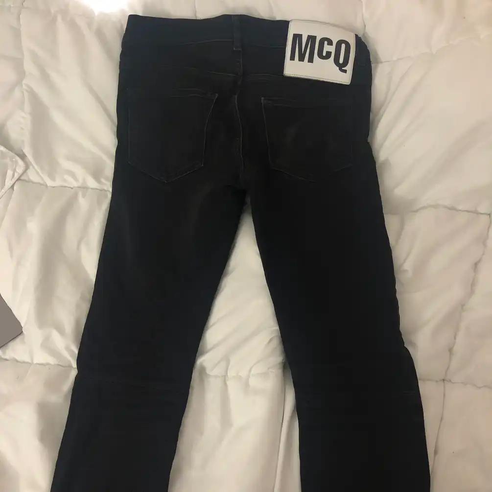 Black Jeans