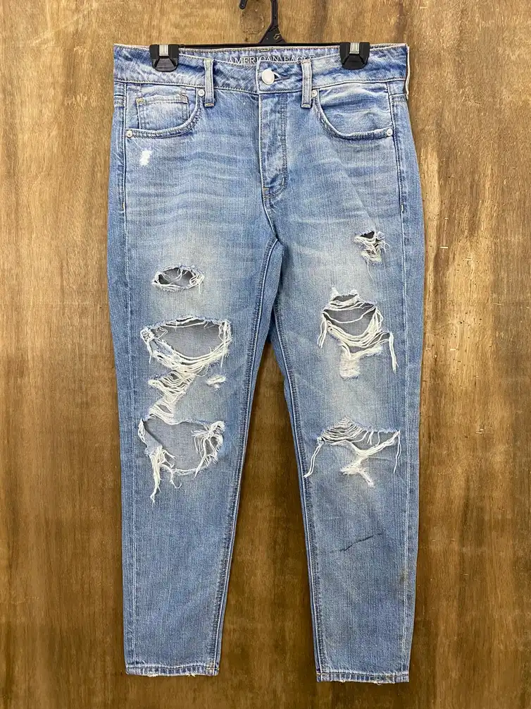 American Eagle Outfitters Blue Distressed Denim #1054