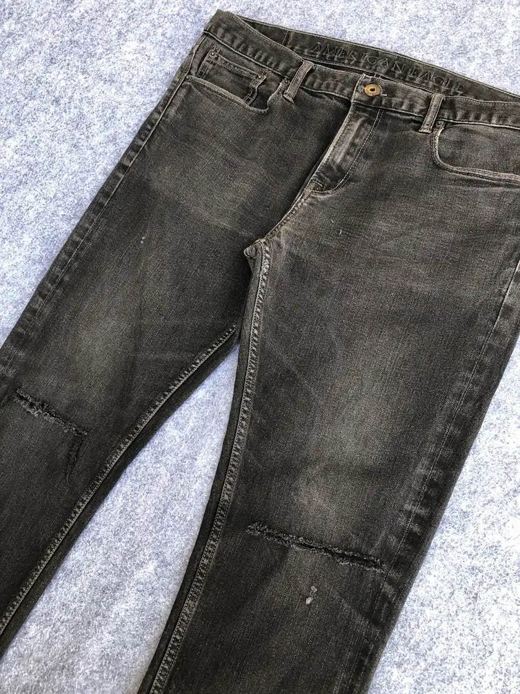 Rare🔥American Eagle Distressed Skinny Jeans