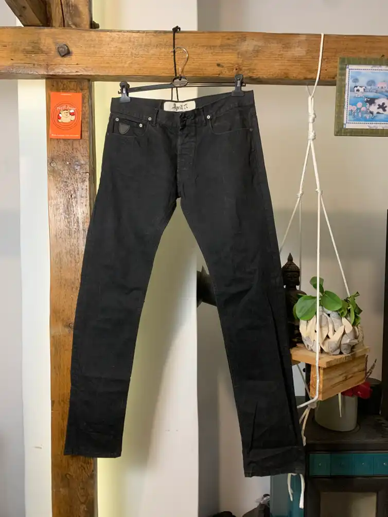 Japanese Brand April 77 Sinner Etombed