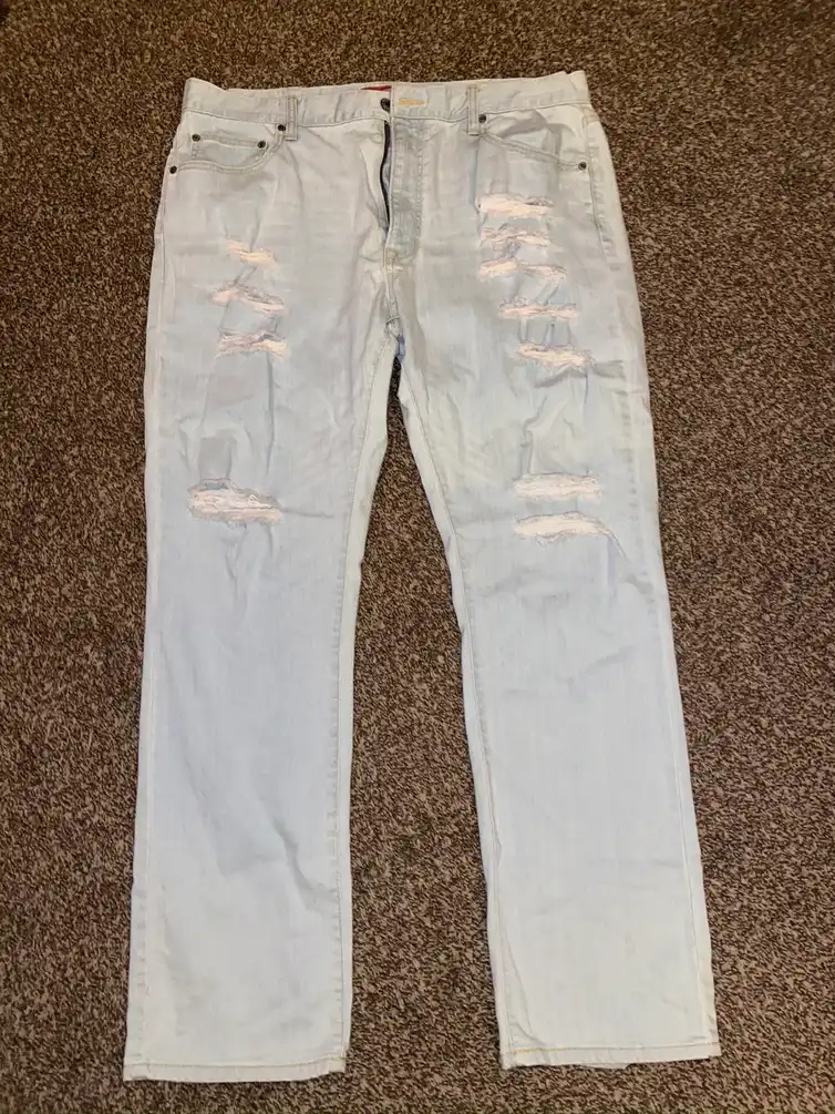 Slim fit Light Blue ripped jeans 38x32