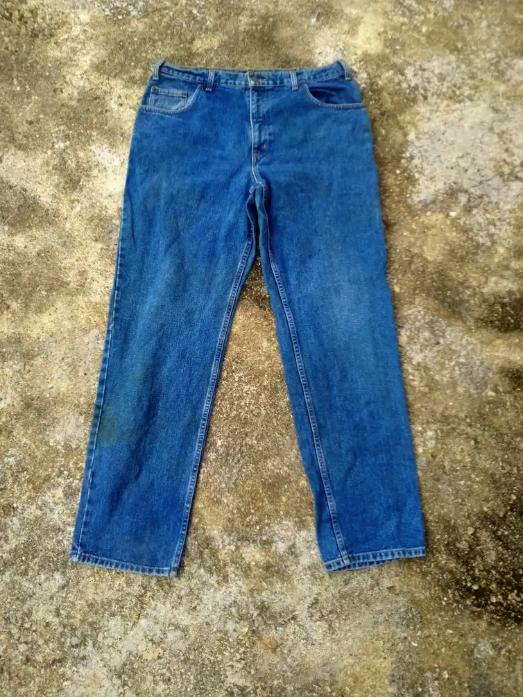 ARIZONA JEAN CO. STRAIGHT CUT DENIM