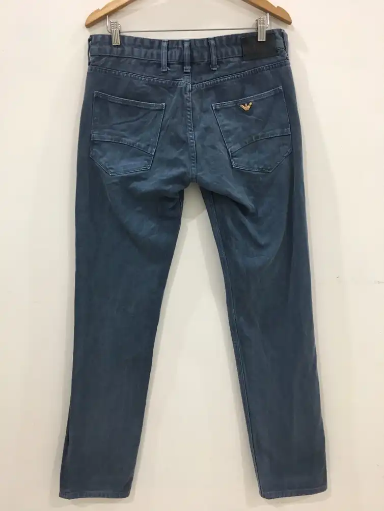 ARMANI JEANS - RELAXED FIT LOW RISE WASHED SIGNATURE JEANS