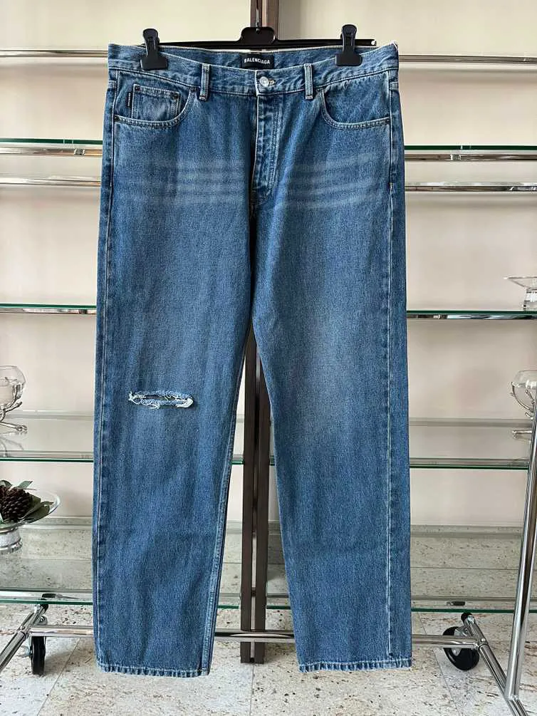 Distressed Knee Slit Archetype Denim in Blue