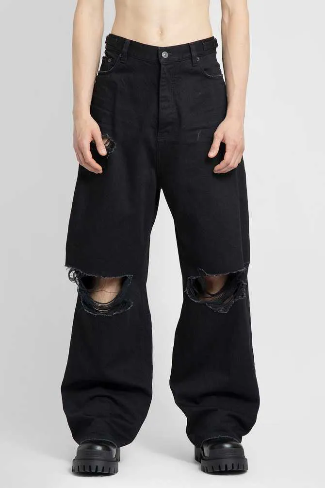 Balenciaga destroyed baggy pants M