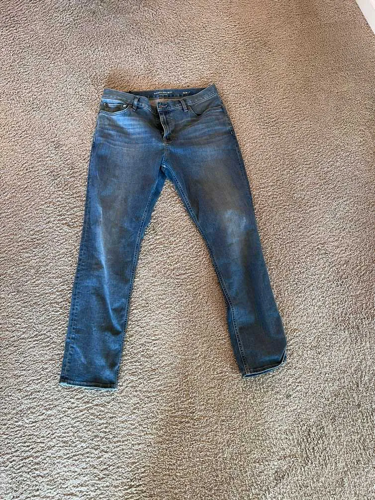 Banana Republic Slim Traveler Jeans - 33x30