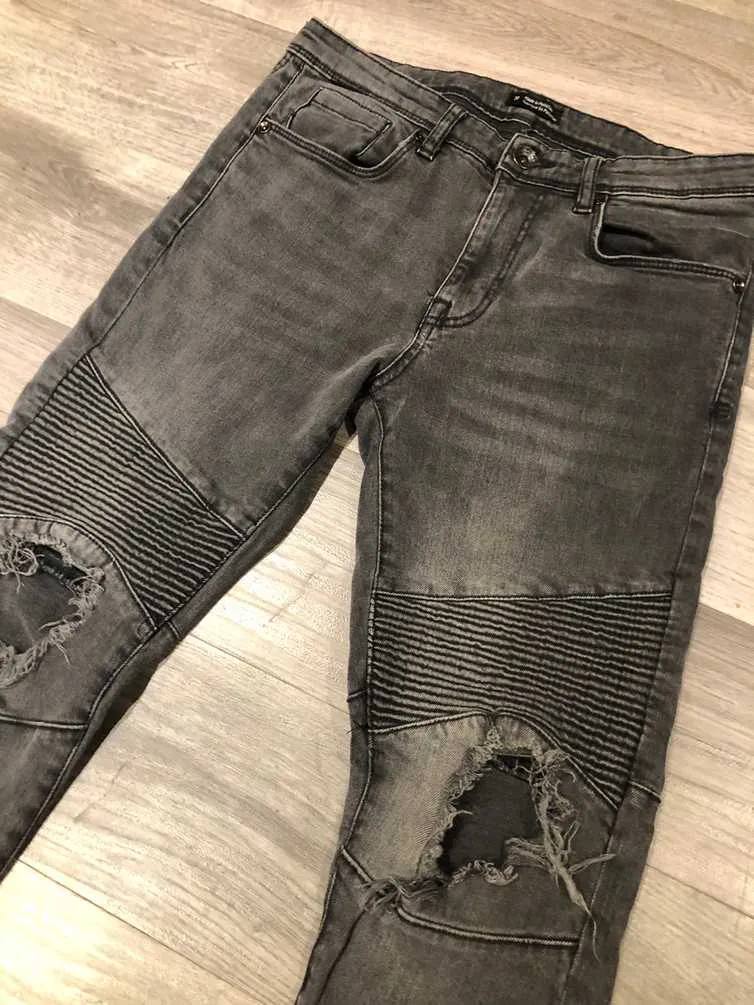 BDG BALMAIN STYLE SKINNY JEANS (31x32)