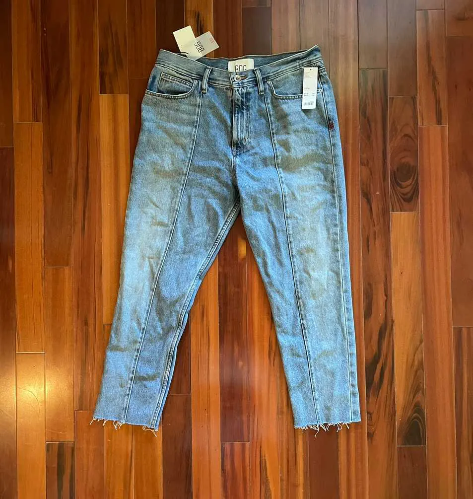 BDG Cropped Jeans