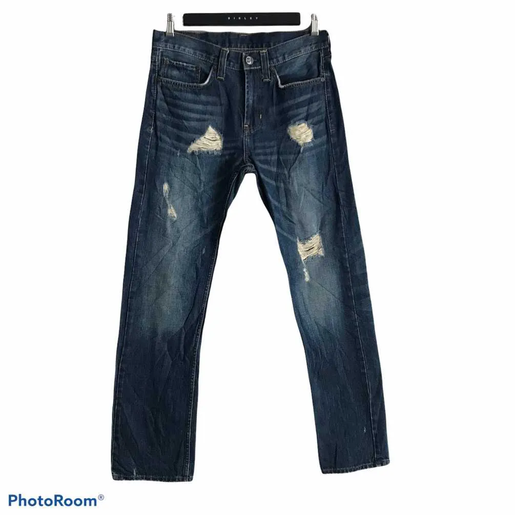 Bullhead Distressed Jeans