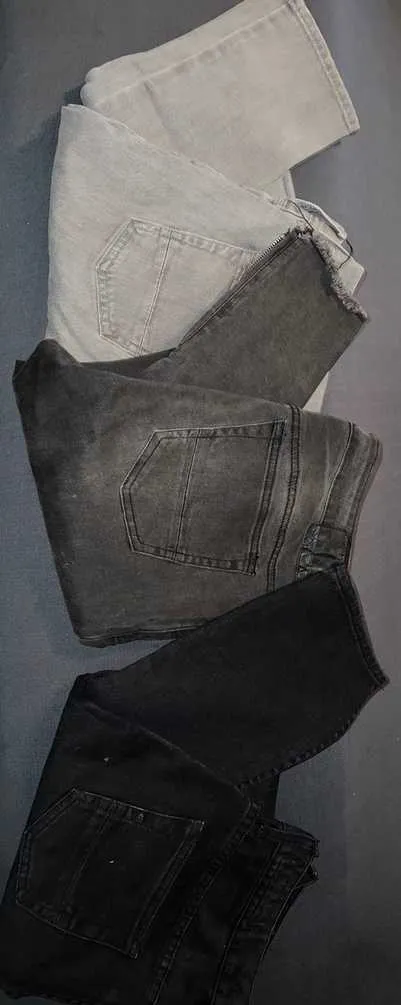 Black and grey pacsun denim