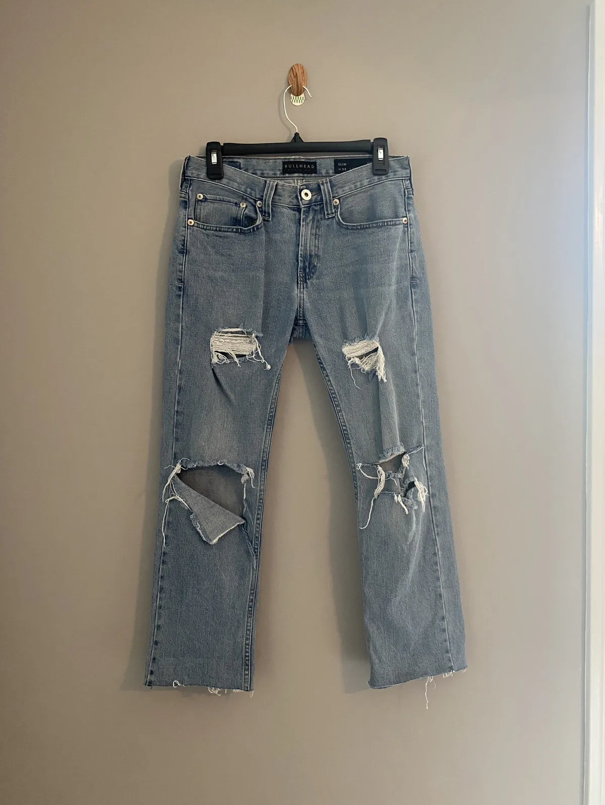 Bullhead Ripped Denim