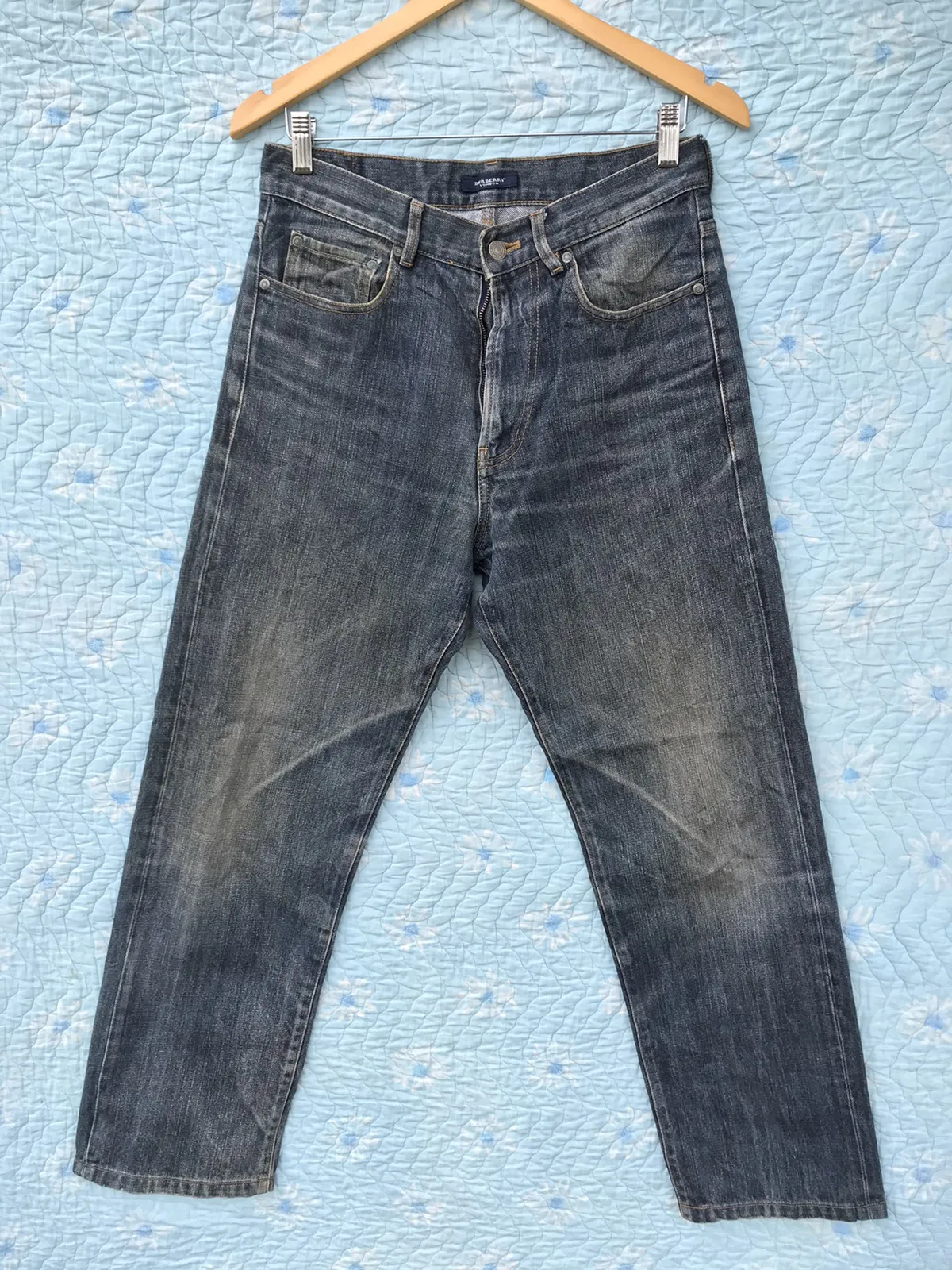 (B125). VINTAGE BURBERRY