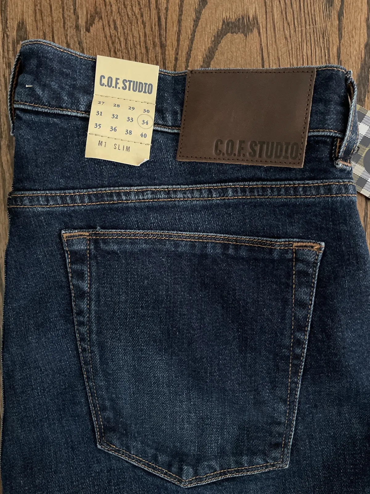 M1 Slim True Worn
