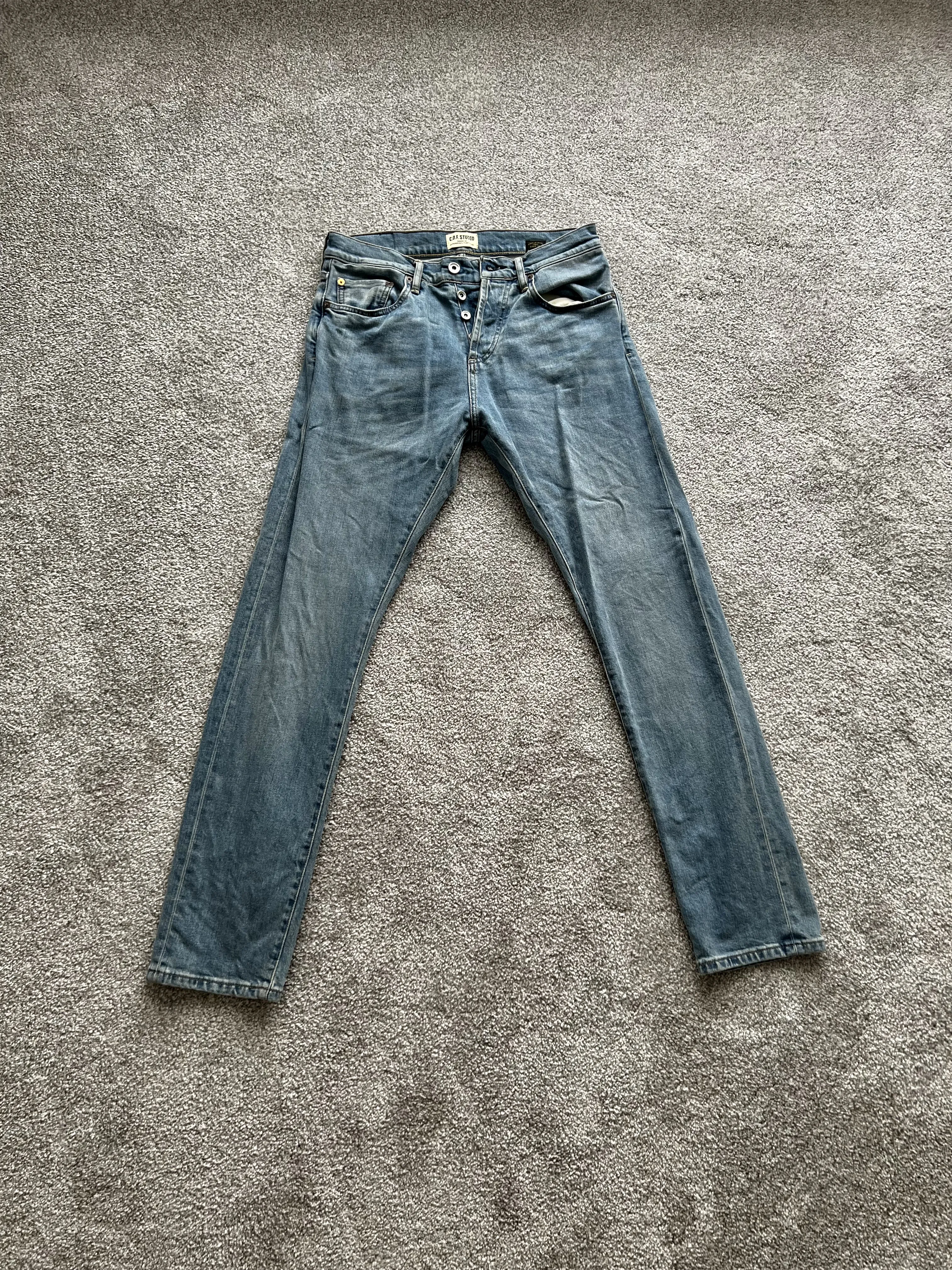 Circle of Friends M7 Tapered - Washed Stretch Light Indigo