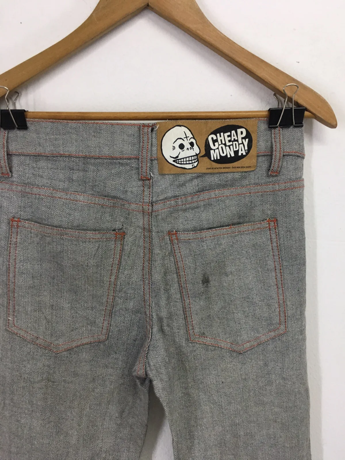 reverse jeans