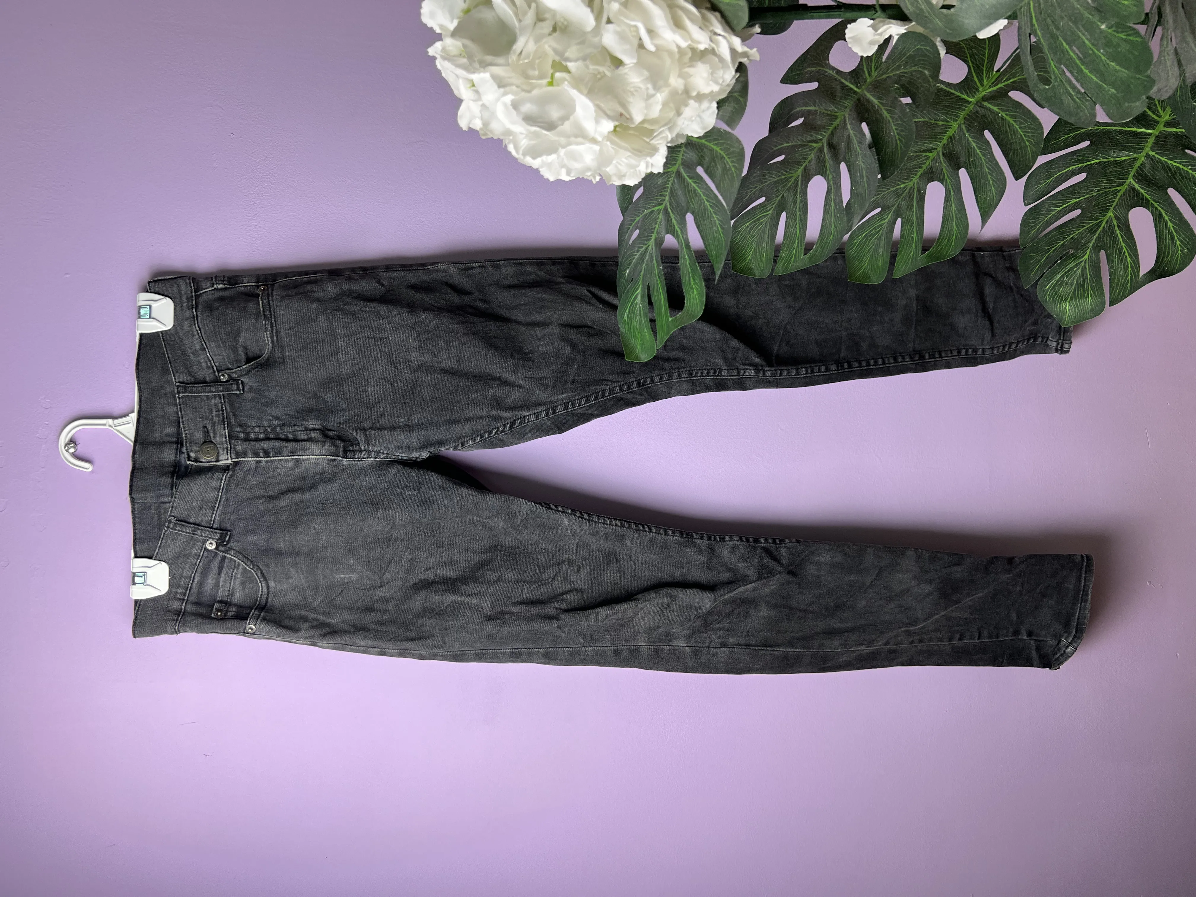 🔥Stretchable Cheap Monday Distressed Denim