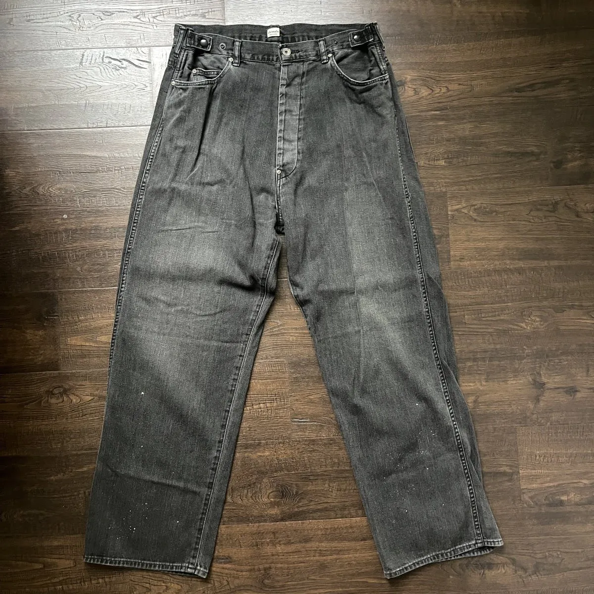Painter Loose Fit Jeans