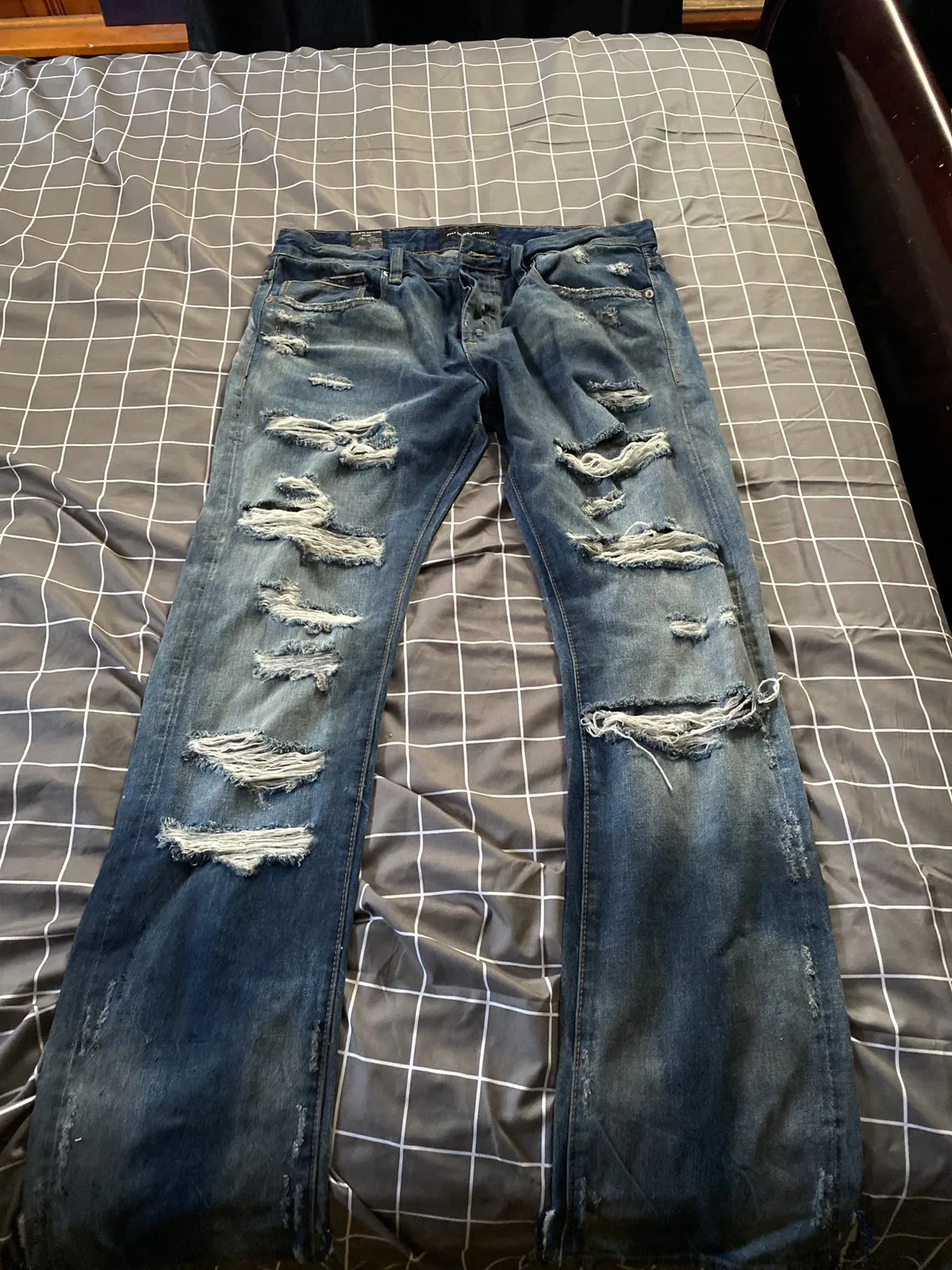 Cult of individuality distressed
