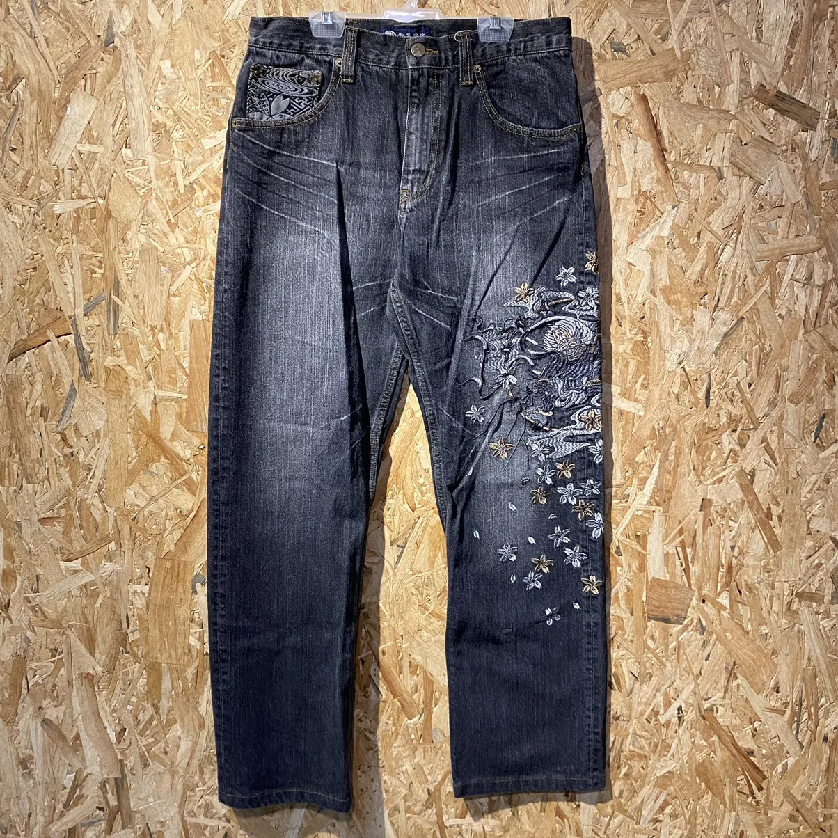 VINTAGE RARE‼️Sukajan Karakuri Embroided Japanese Brand Denim