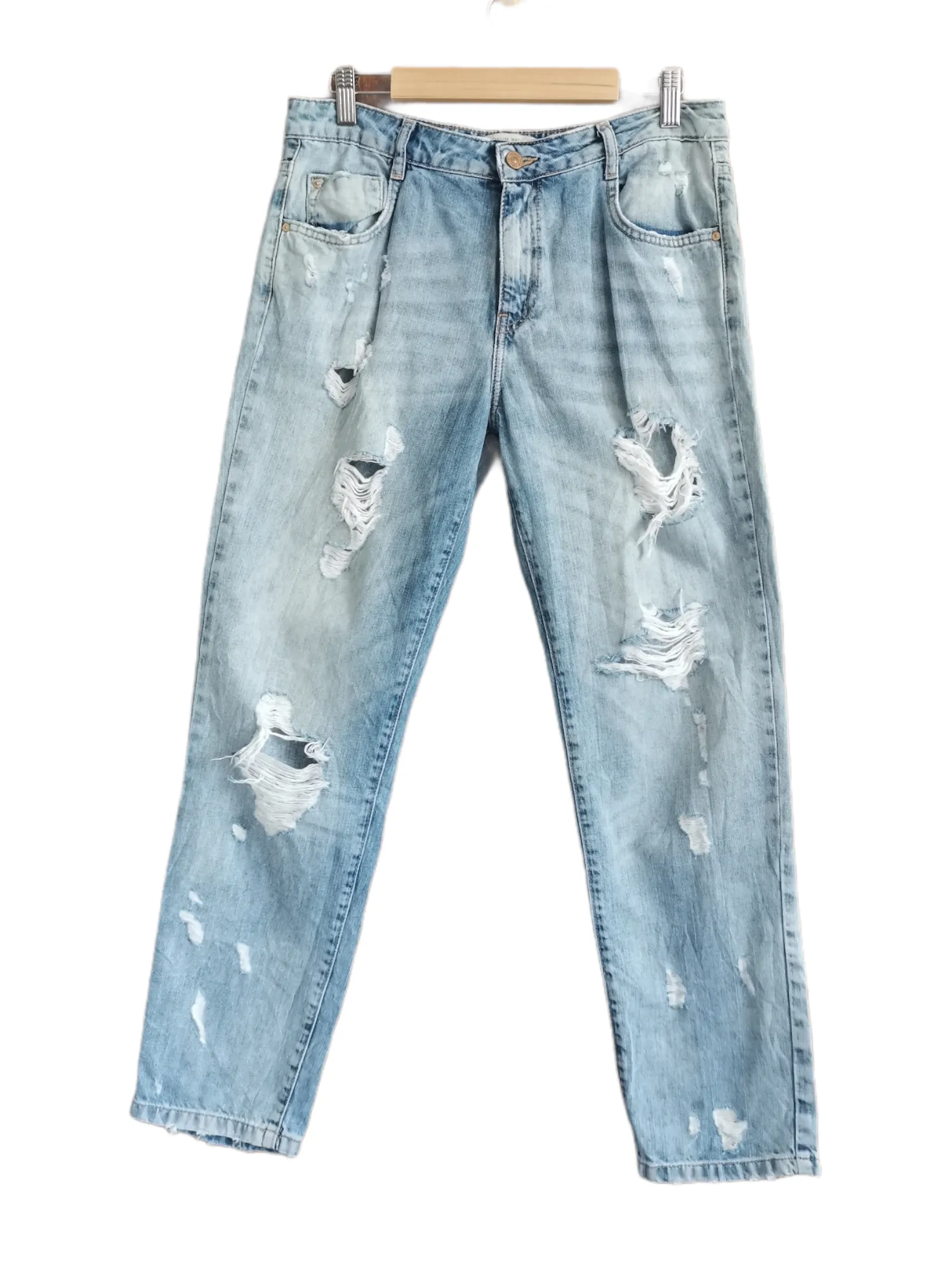 DISTRESSED ZARA JEANS