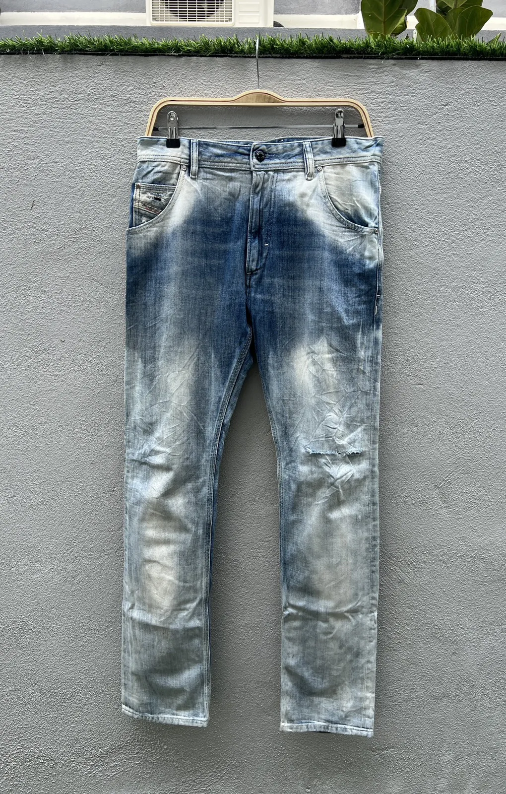 DIESEL Regular Slim Vintage Color Distressed Jeans Pants