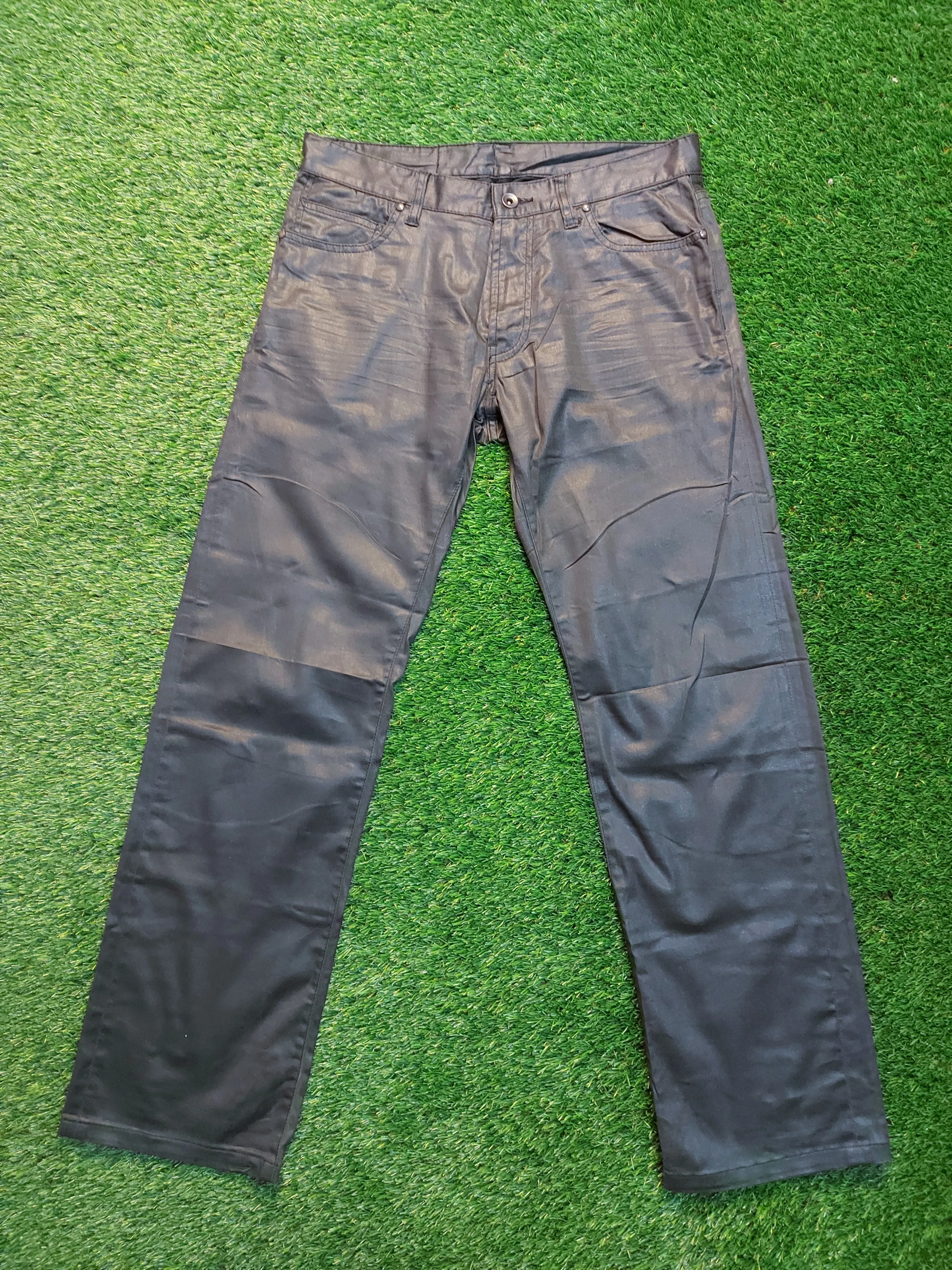 (J201) DKNY - black wax jeans