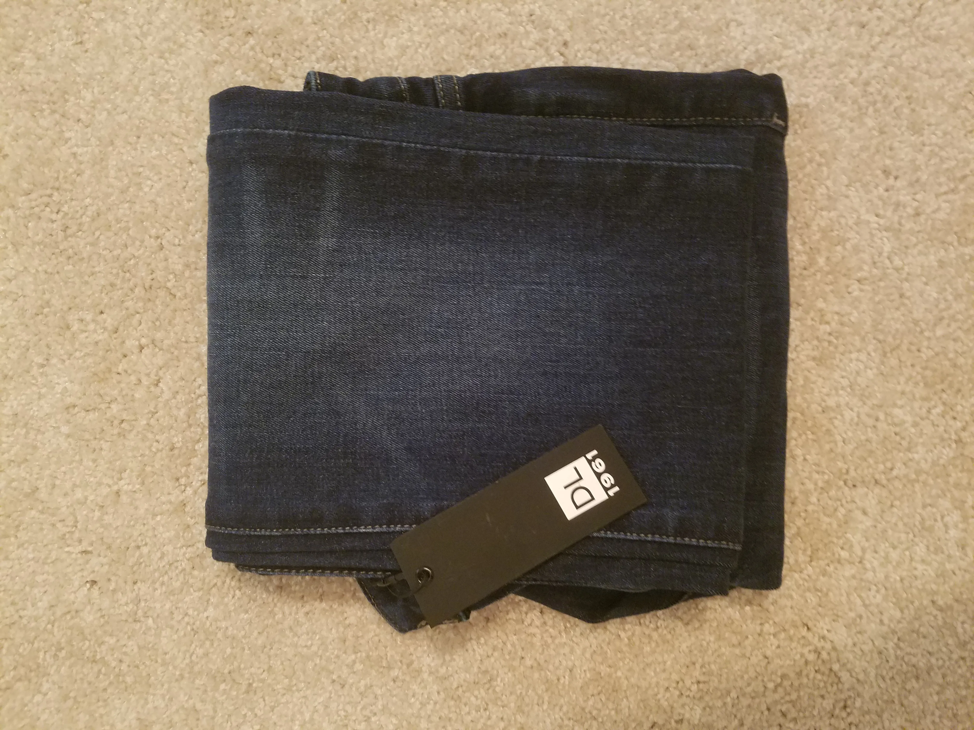 DL1961 Blue Tapered Jean