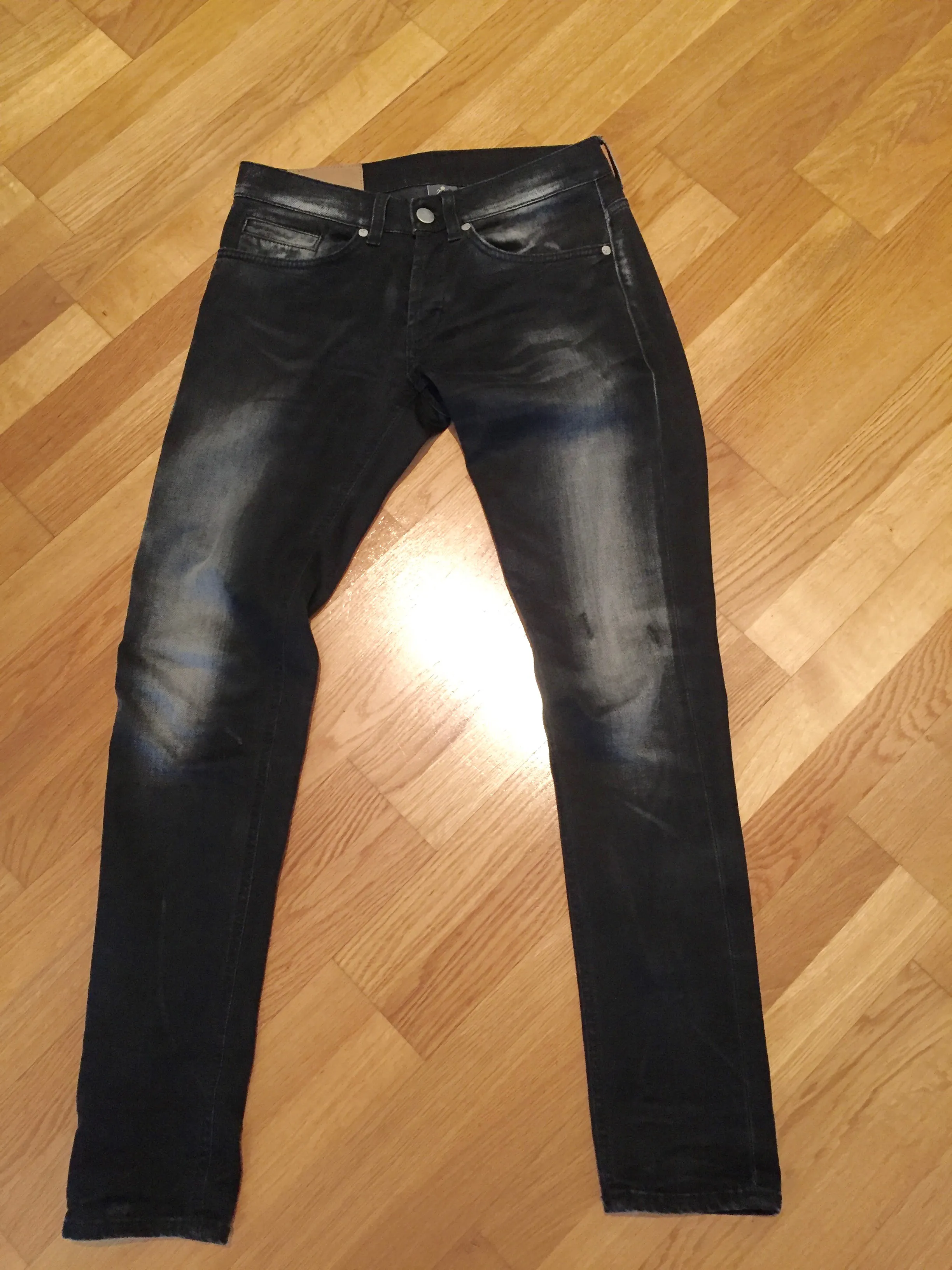 jeans