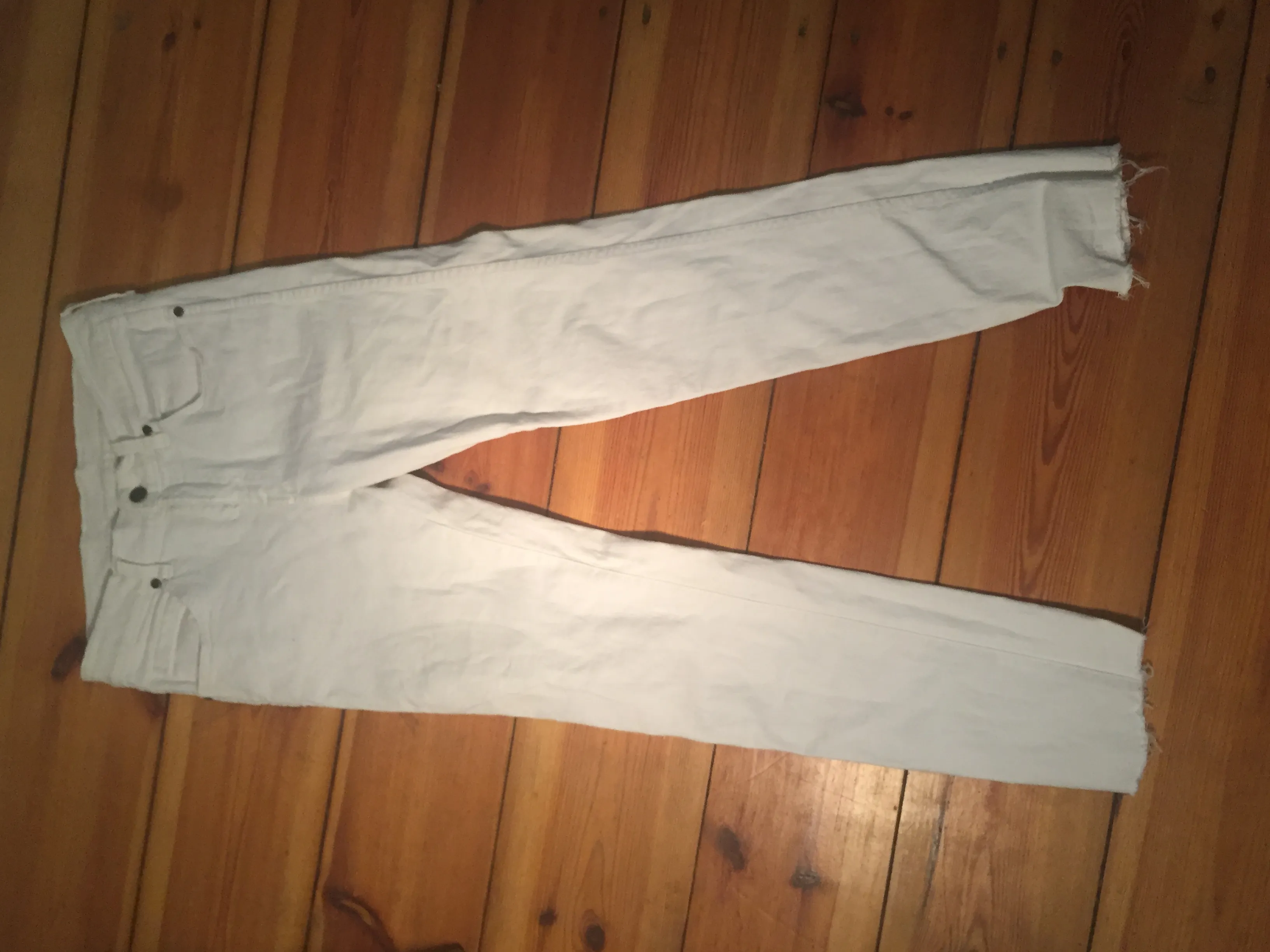 White Skinny Jeans Ripped Bottom