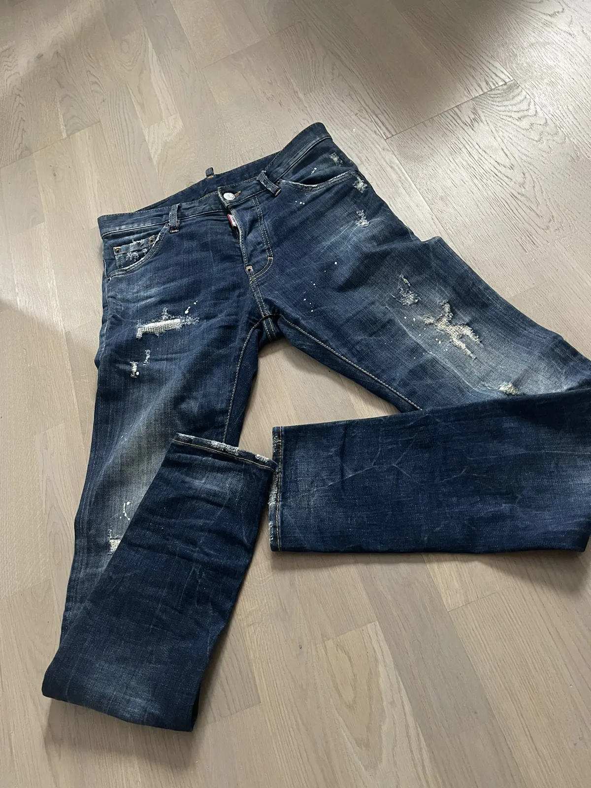 DSQUARED2 jeans real measurements in photos by tape measure