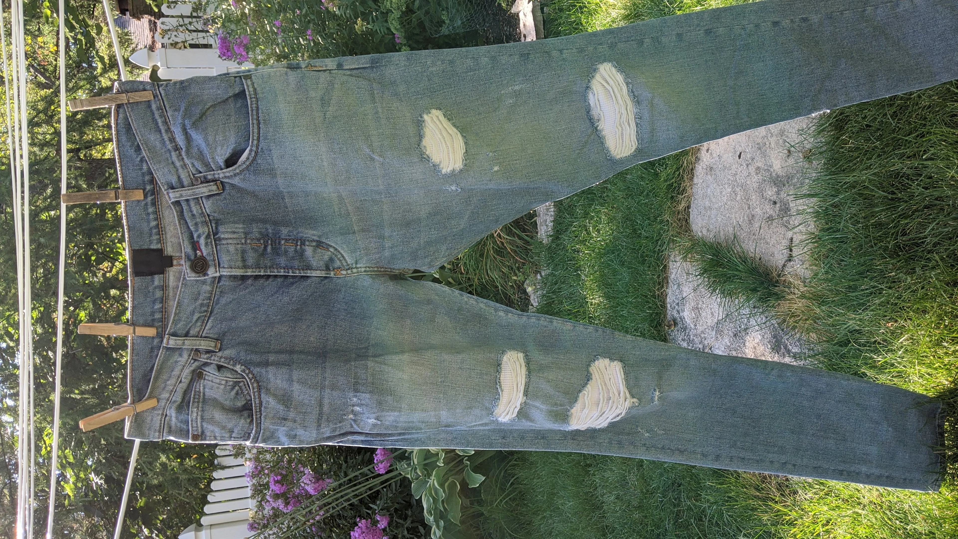 En Noir Thermal distressed denim