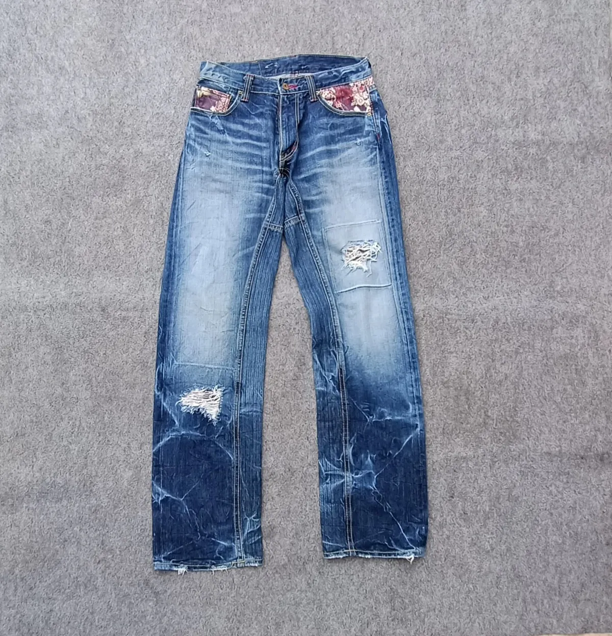 Eternal japanese sakura ditressed denim